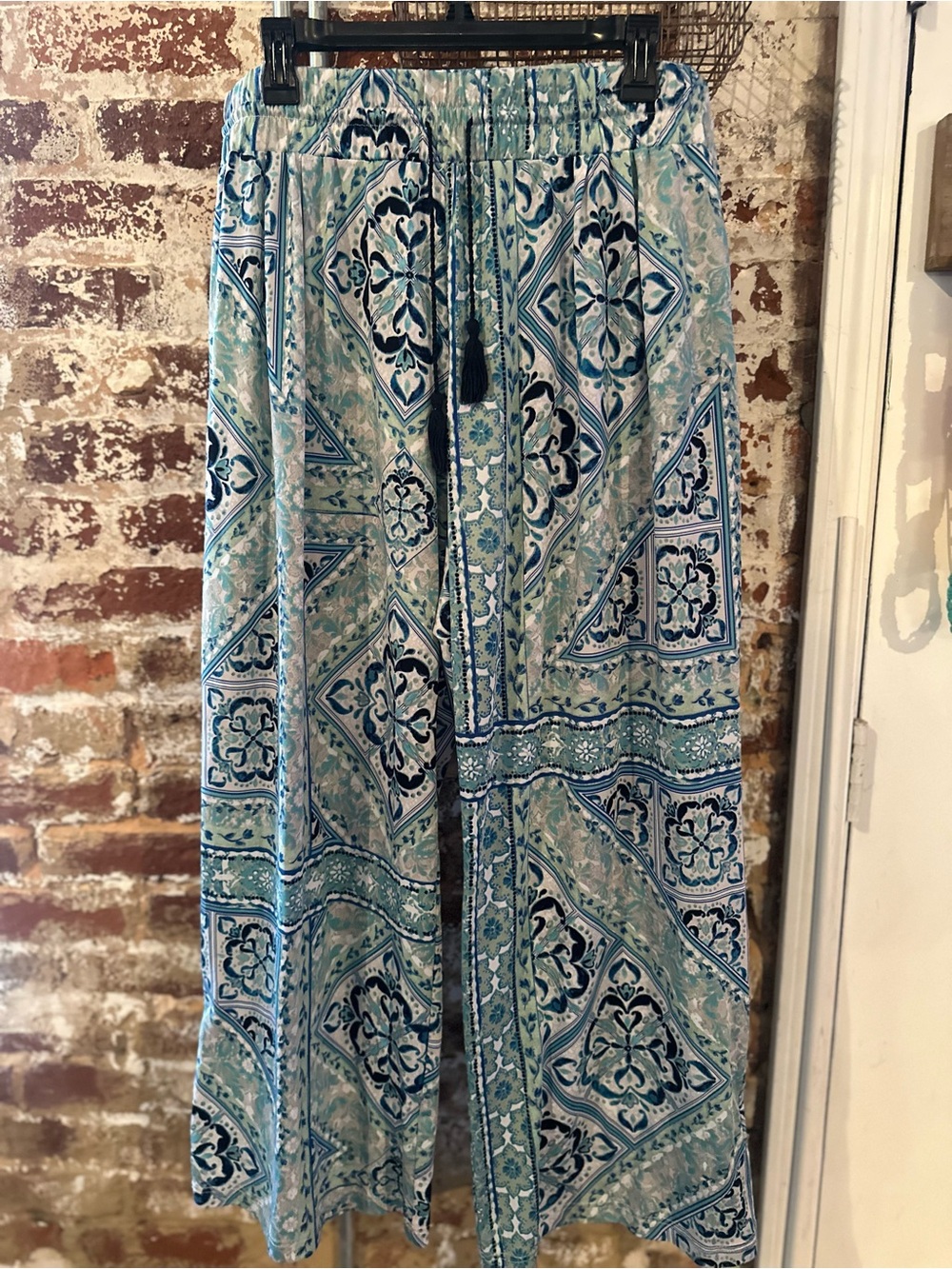 New Directions Blue & Teal Tile Print Wide Leg Pants